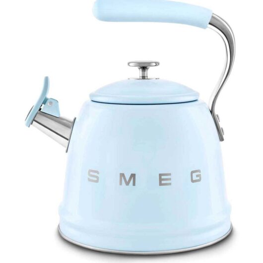Smeg Whistling Kettle In Pastel Blue